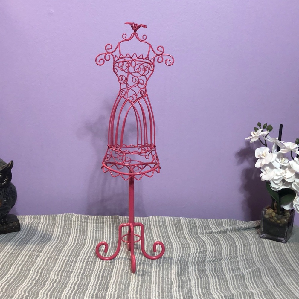 Jewelry holder/stand